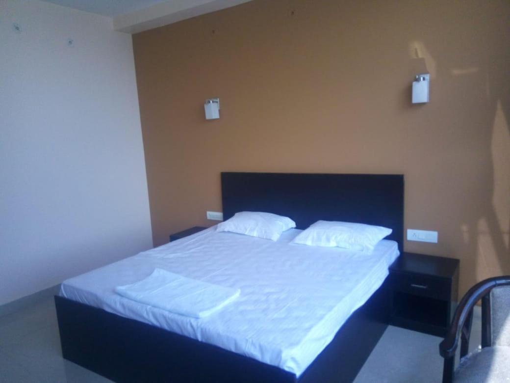 Pithorāgarh Hotel-78 מראה חיצוני תמונה