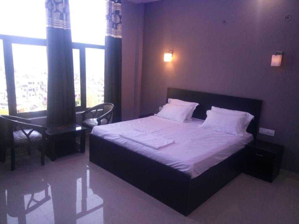 Pithorāgarh Hotel-78 מראה חיצוני תמונה
