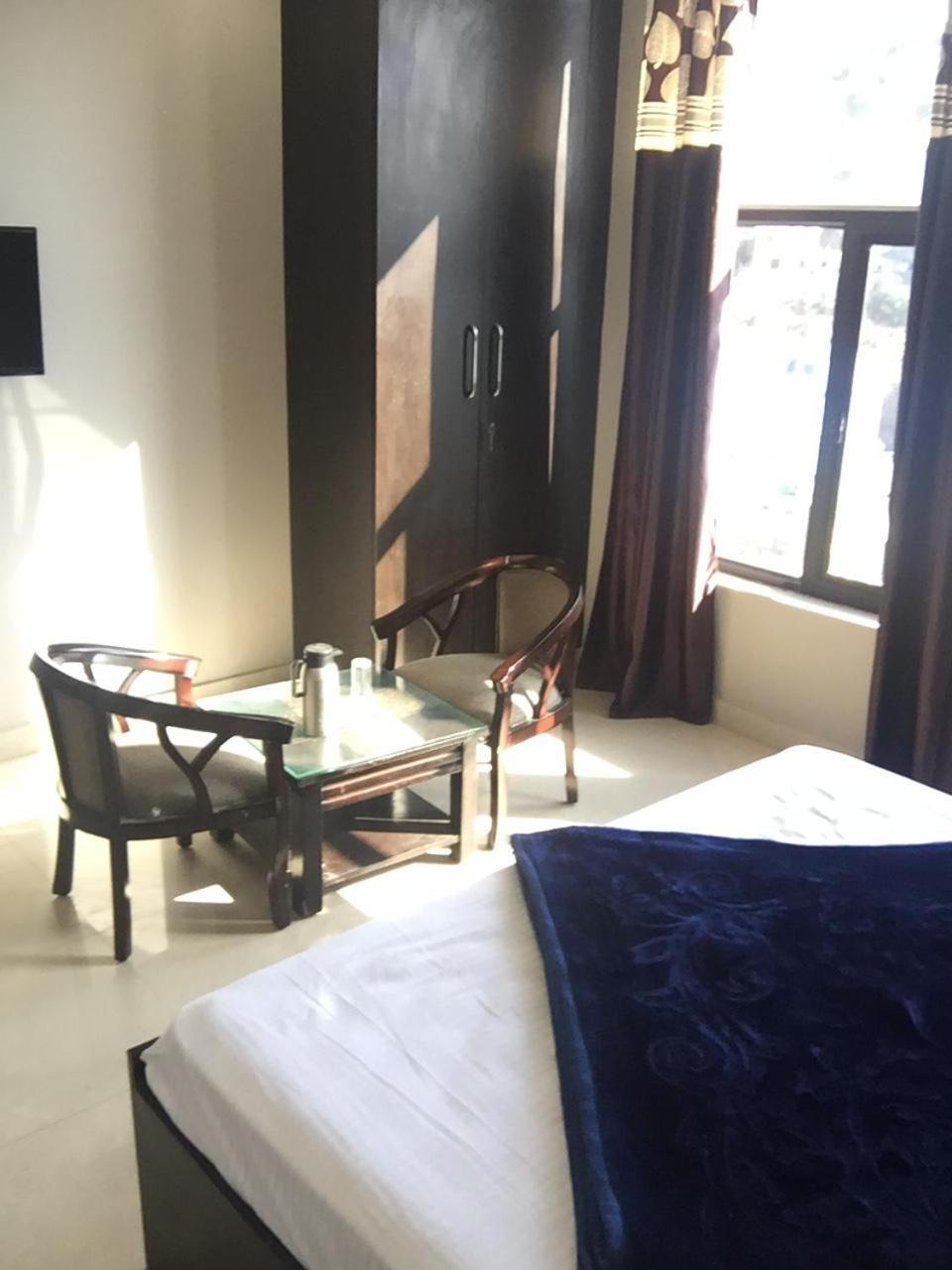 Pithorāgarh Hotel-78 מראה חיצוני תמונה