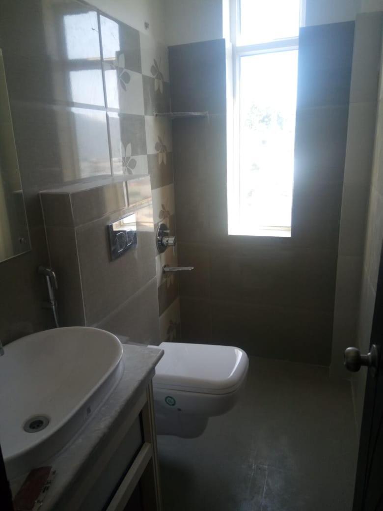 Pithorāgarh Hotel-78 מראה חיצוני תמונה