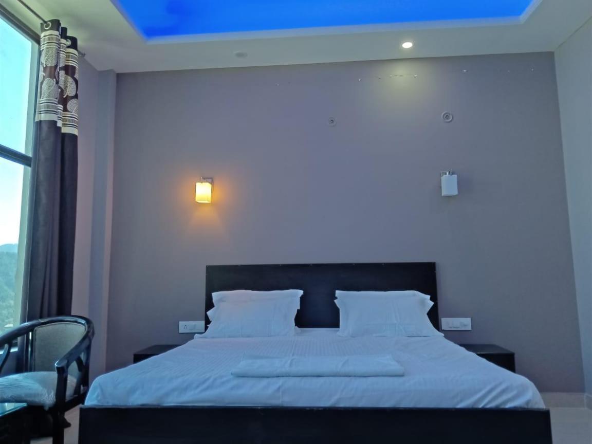 Pithorāgarh Hotel-78 מראה חיצוני תמונה
