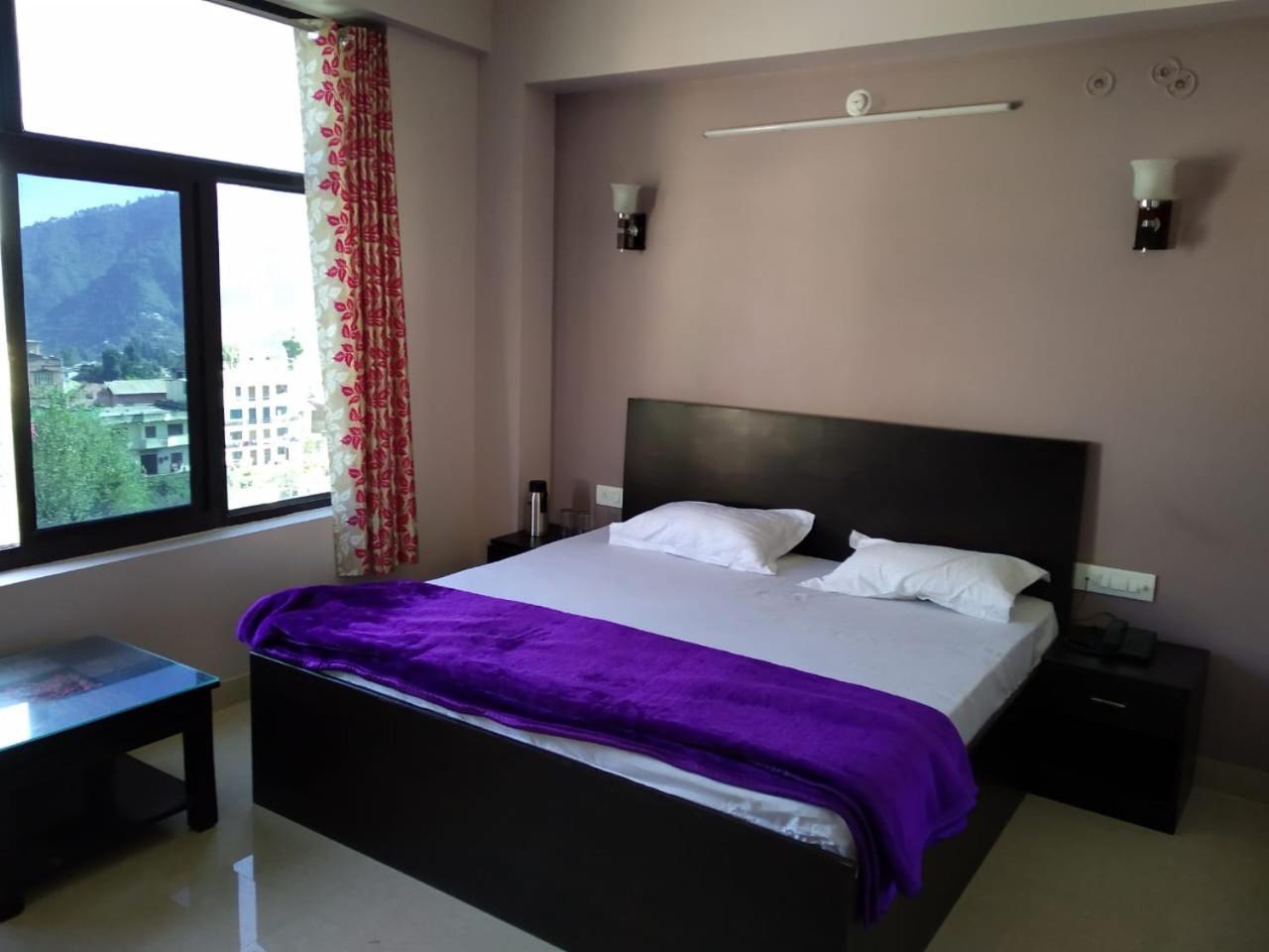 Pithorāgarh Hotel-78 מראה חיצוני תמונה